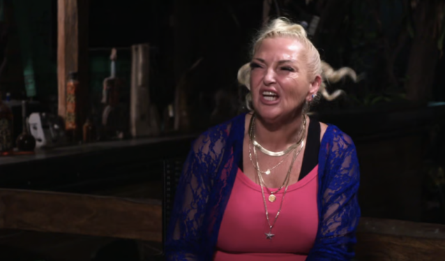 90 Day Fiancé: Why Angela Is Accused Of Torturing Tourists In Florida