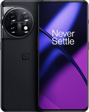 Does the OnePlus 11 come with a screen protector?