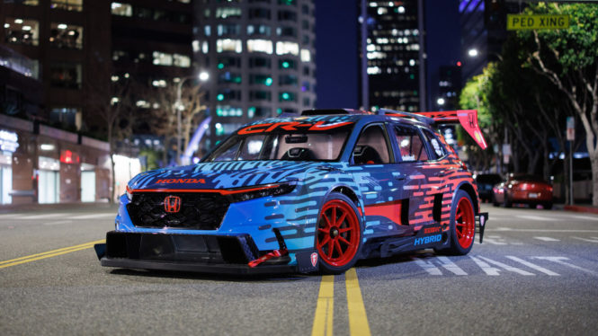 Honda CR-V Hybrid racer sports an IndyCar engine and supercapacitor hybrid tech