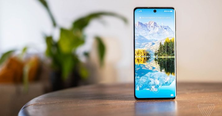 Huawei spin-off Honor launches $1,690 foldable smartphone in challenge to Samsung, Apple