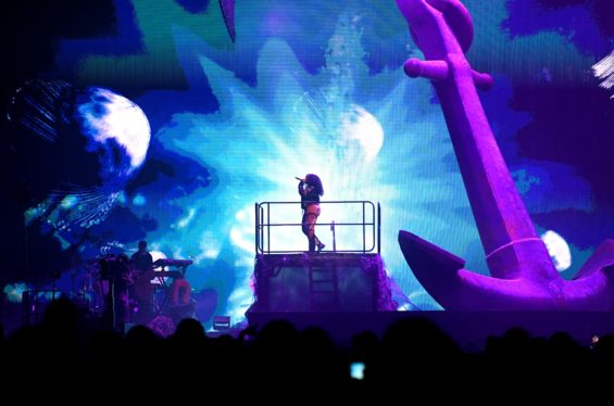 SZA Takes Fans Through Emotional Seaside Journey During SOS Tour Stop in Detroit