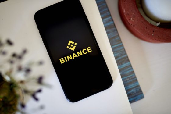 Binance Stops Deposits and Withdrawals for UK Customers