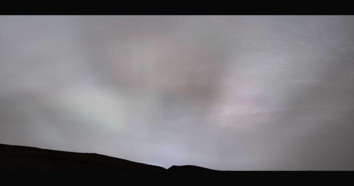 Curiosity rover captures our first clear view of Martian sunbeams