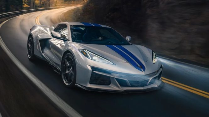 First 2024 Chevy Corvette E-Ray headed to Barrett-Jackson auction