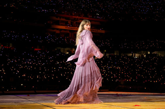 How to Make Taylor Swift-Inspired ‘Lavender Haze’ Lemonade at Home