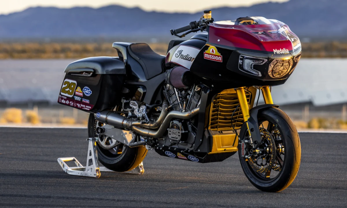 Limited Edition Indian Challenger RR can make you King of the Baggers