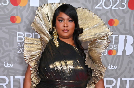 Lizzo Calls Out ‘Complicit Silence’ Perpetuating Transphobia, Racism & Fatphobia