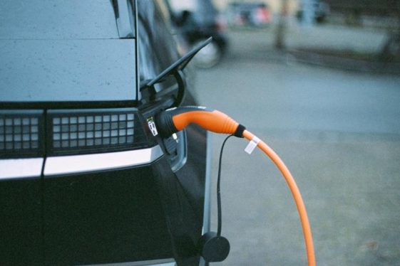 US government opens $2.5 billion in funding for community EV chargers