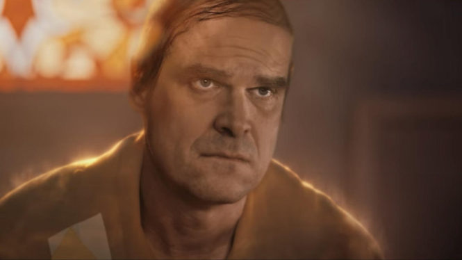 Why David Harbour’s Ernest Doesn’t Talk In We Have A Ghost