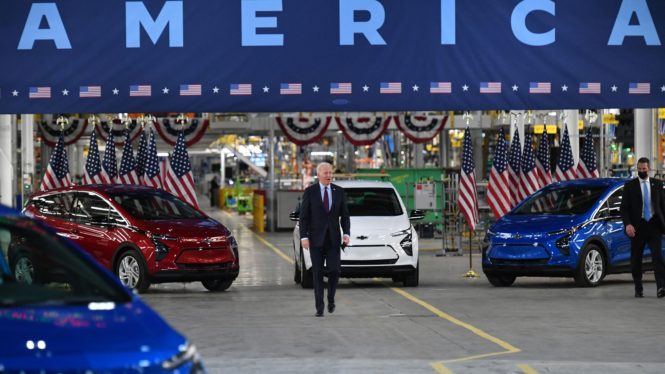 Biden’s New Vehicle Emissions Rules Could Speed the EV Revolution
