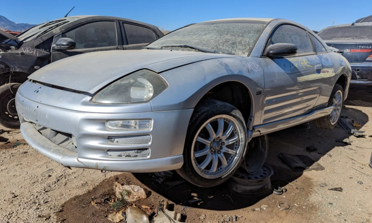 Junkyard Gem: 2001 Mitsubishi Eclipse GT coupe