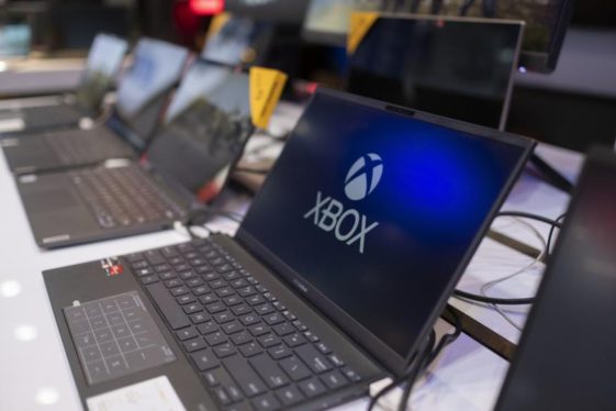 The Morning After: Worldwide PC shipments plunge by a third