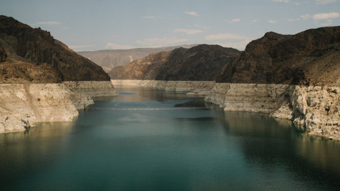 Deal Is Reached to Keep Colorado River From Going Dry, for Now