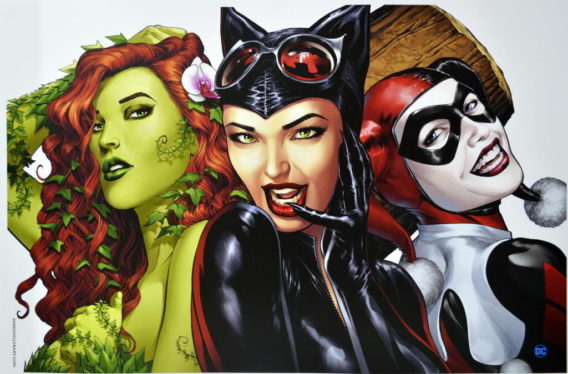 Poison Ivy, Harley Quinn & Catwoman Reunite in Gotham City Sirens Cosplay