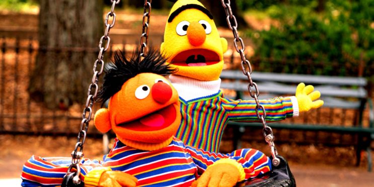 Sesame Street Cosplay Brings Bert & Ernie To Life With Surprising Dedication