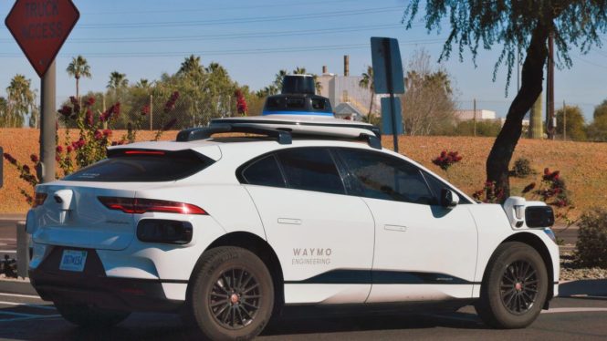 Waymo Doubles Range of Its Self-Driving Taxi Service in Phoenix