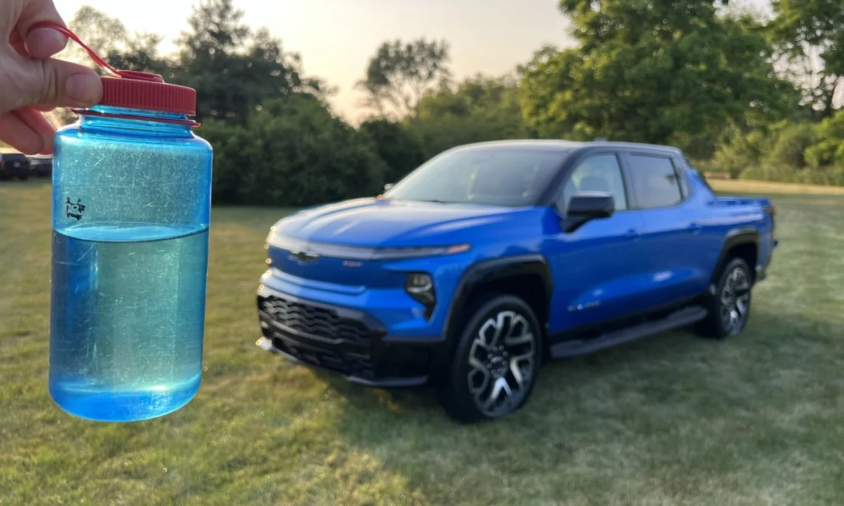 2024 Chevy Silverado EV Cupholder Mega Test: Will the Nalgene bottle fit?