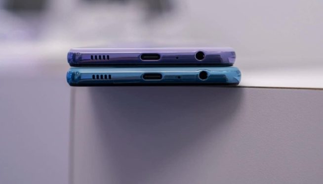 Does the Samsung Galaxy S23 have a headphone jack?
