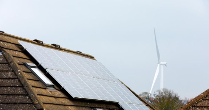 EU wind and solar energy production overtook gas last year