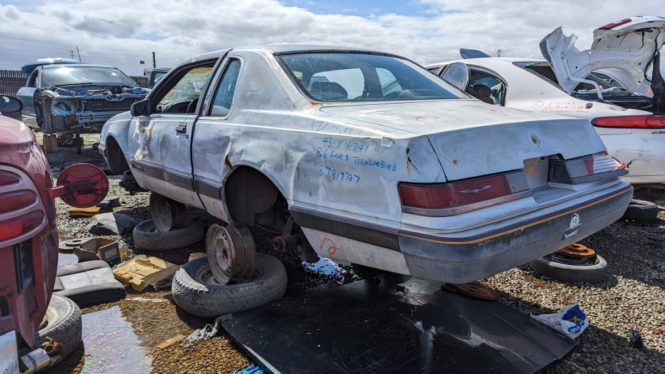 Junkyard Gem: 1986 Ford Thunderbird Turbo Coupe