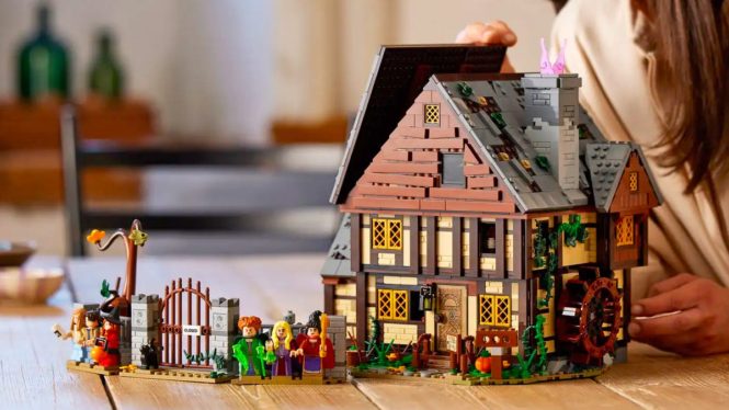 Lego’s 2,316-Piece Hocus Pocus Set Brings Halloween Home Early This Year