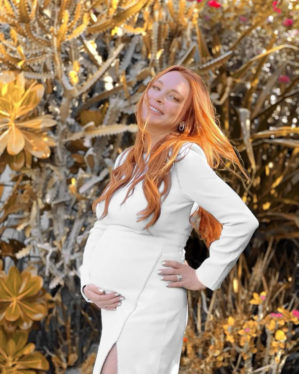 Lindsay Lohan Is Glowing in Pregnancy Selfie