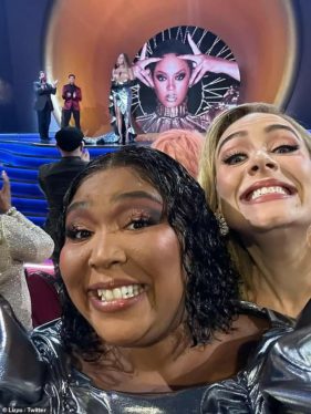 Lizzo Snaps Selfies With Beyoncé, Adele & Harry Styles at the Grammys: ‘I Won’