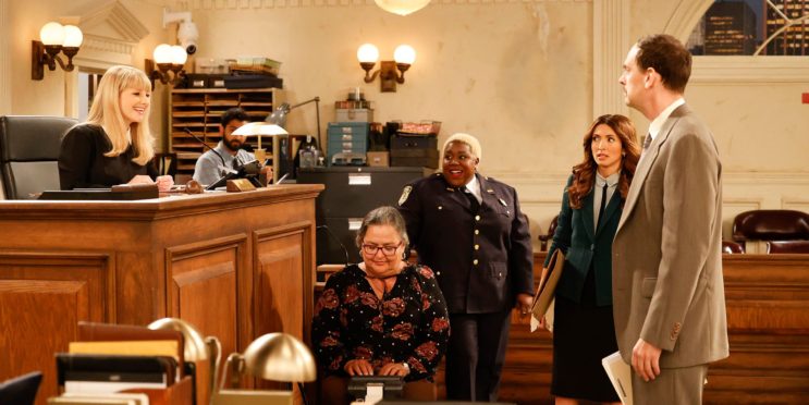 Night Court Revival’s Abby Actor Gushes About Chemistry With Co-Stars