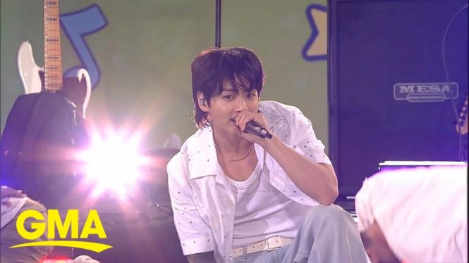 BTS’ Jung Kook Thrills ‘GMA’ Audience With Live Debut of Solo Single ‘Seven’