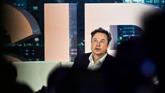 Elon Musk’s lawyers accuse non-profit of colluding with Twitter rivals
