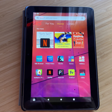 I made myself try a 14.5-inch tablet — and it didn’t go very well