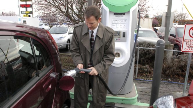 Leading automakers partner to create massive EV charging network