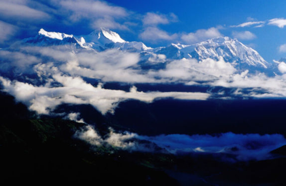 Massive peak collapses may reshape Himalayas