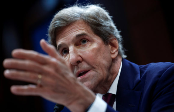 Republicans Assail Kerry Before His Climate Talks With China
