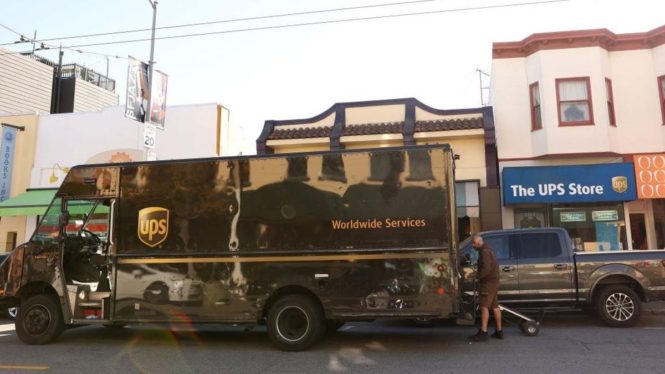 Teamsters Reach a Deal With UPS, Tentatively Averting a Difficult Strike