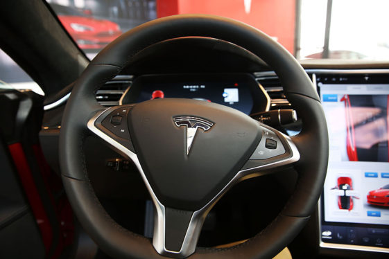 Tesla to provide more info on its driver alert system amid Autopilot probe