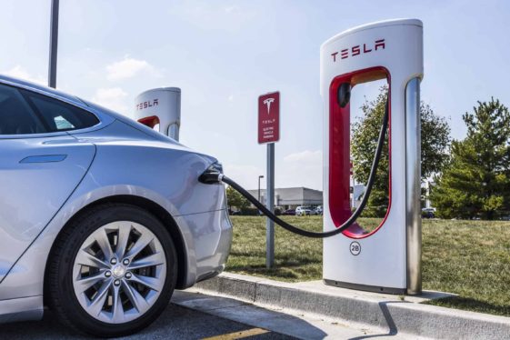 Which electric cars can charge at a Tesla Supercharger?