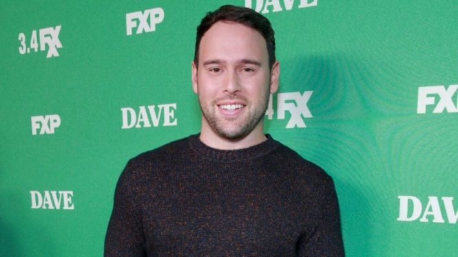 Scooter Braun Jokes That He’s ‘No Longer Managing’ Himself