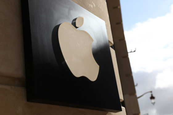 Apple Employees in France Move to Strike Ahead of iPhone 15 Launch