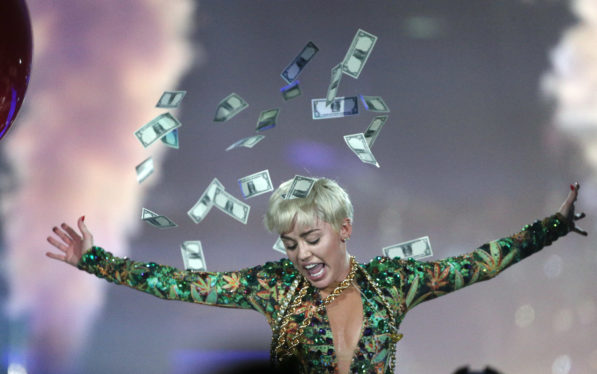 Miley Cyrus Didn’t ‘Make a Dime’ on Bangerz Tour: ‘I Paid For It All to Make It Exactly What I Thought I and The Fans Deserved’