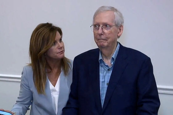 Mitch McConnell May Be Experiencing Small Seizures, Doctors Suggest