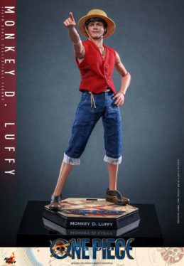 Oh, Hot Toys’ Live Action One Piece Figures Are Extremely Cursed