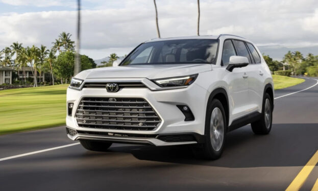 2024 Toyota Highlander Review: Hybrid still a contender, but there’s a grander choice