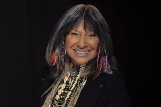 Buffy Sainte-Marie’s Indigenous Identity Questioned by CBC Investigative Report