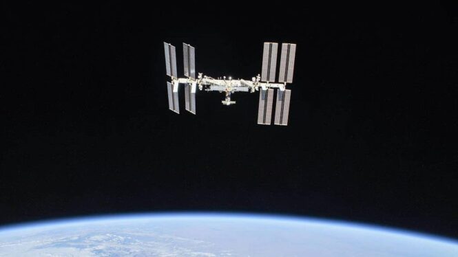 Building a Spacecraft to Deorbit ISS ‘Not Optional,’ Claims NASA Safety Panel
