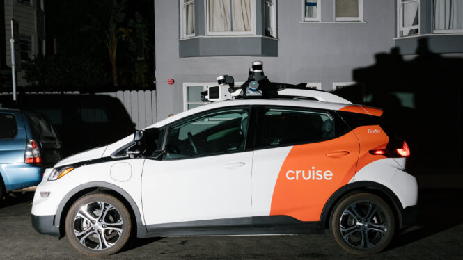 Cruise Stops All Driverless Taxi Operations in the United States