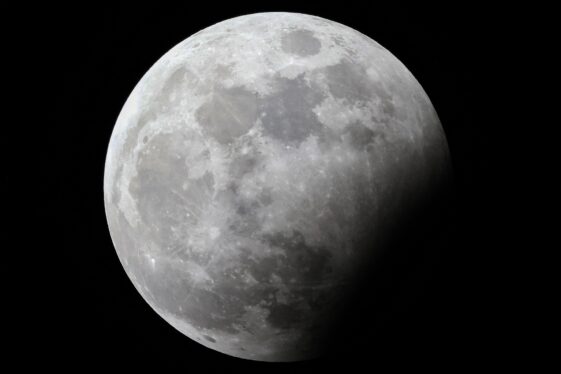 Full Hunter’s Moon lunar eclipse, last eclipse of 2023, an early Halloween treat for stargazers (photos)