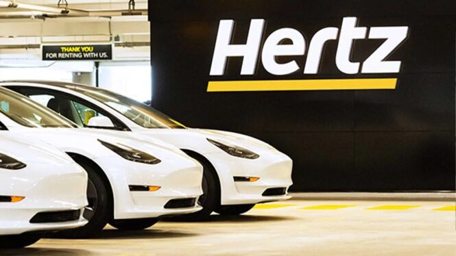 Hertz is putting the brakes on 100,000 Teslas