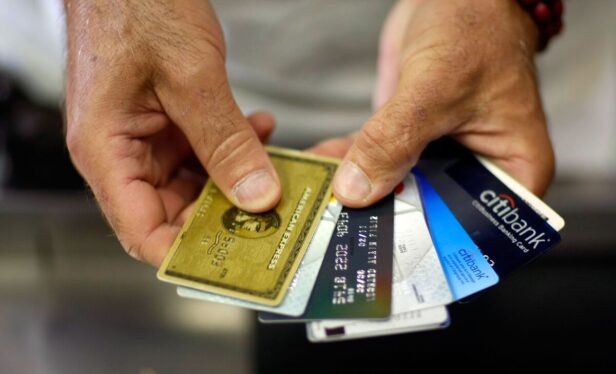 India’s Reliance readies credit card debut