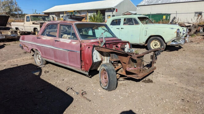 Junkyard Gem: 1951 Studebaker Champion De Luxe 4-Door Sedan